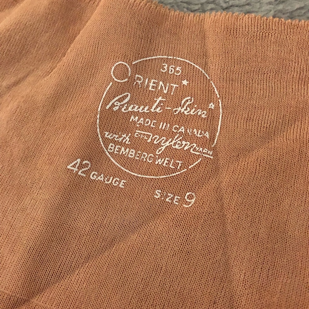 3 Sets 1950s/60s ORIENT Nylons with Seam Garter Stockings Sexy Hosiery Size 9 - Picture 9 of 13